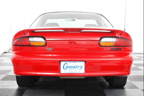 Chevrolet Camaro 2002 photo 4