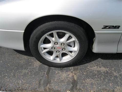 Chevrolet Camaro 2002 photo 1