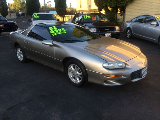 Chevrolet Camaro 2002 photo 1