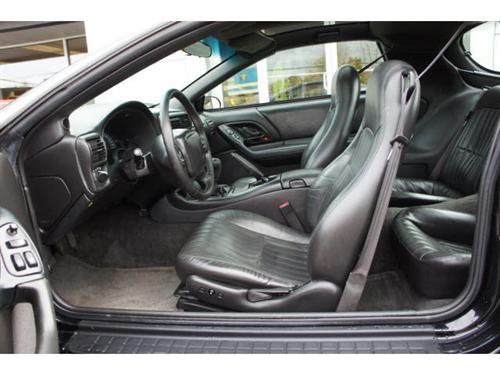 Chevrolet Camaro 2002 photo 3