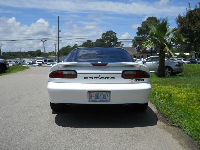 Chevrolet Camaro 2002 photo 3