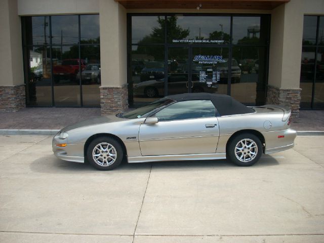 Chevrolet Camaro 2002 photo 2