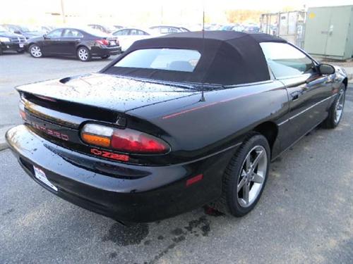 Chevrolet Camaro 2002 photo 3