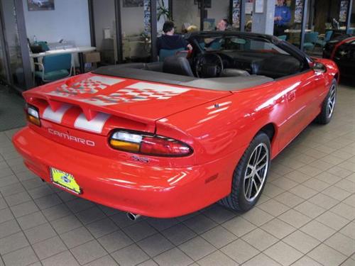 Chevrolet Camaro 2002 photo 2