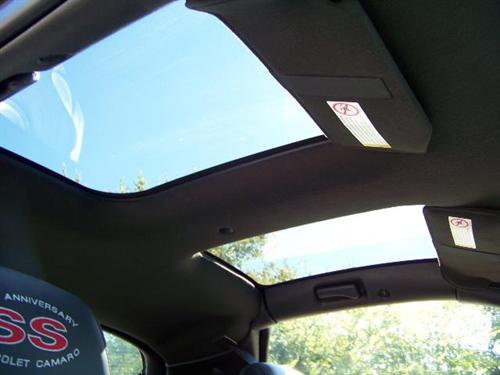 Chevrolet Camaro 2002 photo 1