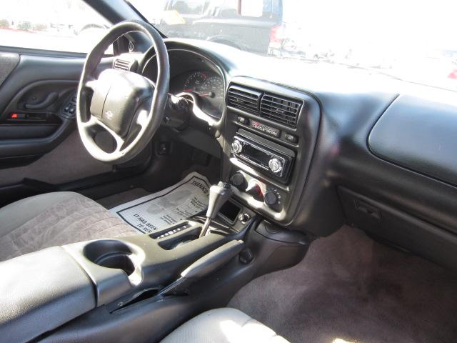 Chevrolet Camaro 2002 photo 5
