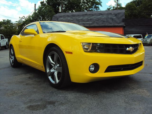 Chevrolet Camaro 2010 photo 2