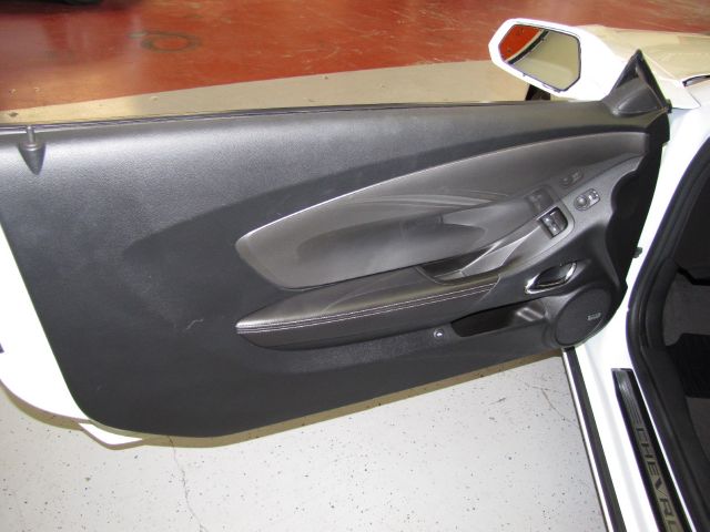 Chevrolet Camaro 2010 photo 30