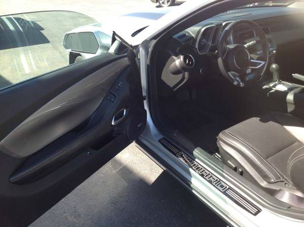 Chevrolet Camaro 2010 photo 1