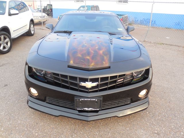 Chevrolet Camaro 2010 photo 2