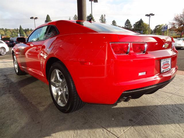 Chevrolet Camaro 2010 photo 4