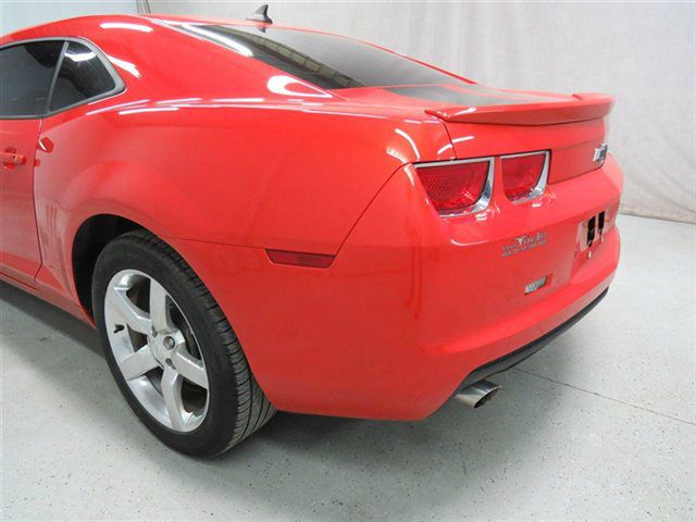 Chevrolet Camaro 2010 photo 3
