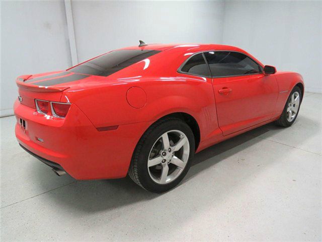 Chevrolet Camaro 2010 photo 4