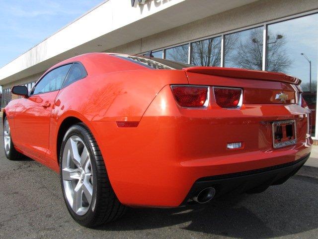 Chevrolet Camaro 2010 photo 2