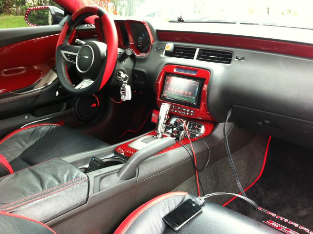 Chevrolet Camaro 2010 photo 25