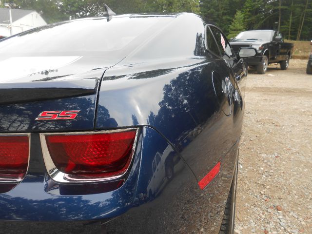 Chevrolet Camaro 2010 photo 2