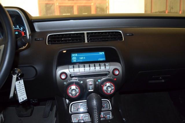 Chevrolet Camaro 2010 photo 13