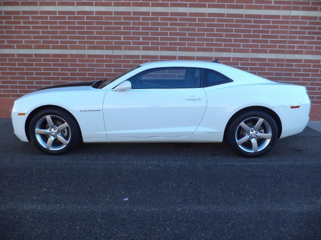 Chevrolet Camaro 2010 photo 2