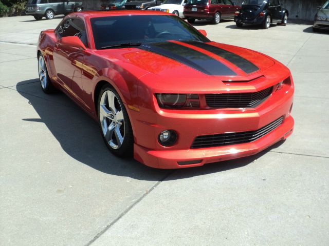 Chevrolet Camaro 2010 photo 2
