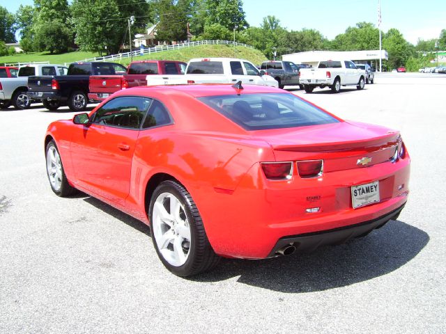 Chevrolet Camaro 2010 photo 2