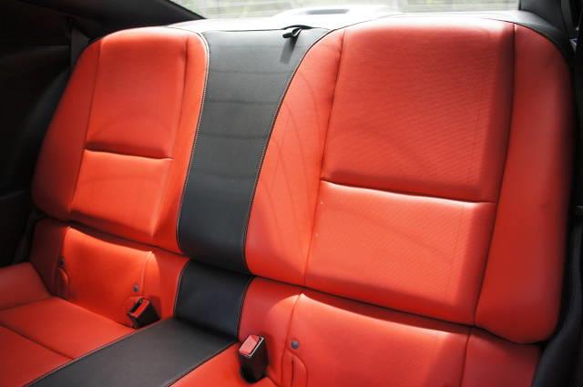 Chevrolet Camaro 2010 photo 3