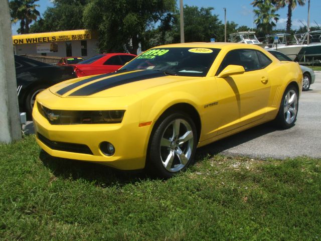 Chevrolet Camaro 2010 photo 2