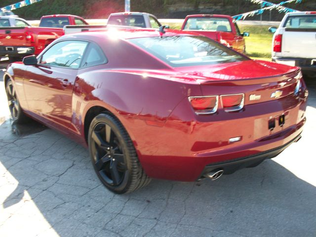 Chevrolet Camaro 2011 photo 2