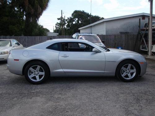 Chevrolet Camaro 2011 photo 3