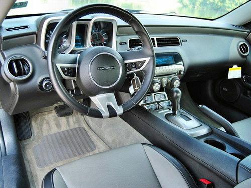 Chevrolet Camaro 2011 photo 4
