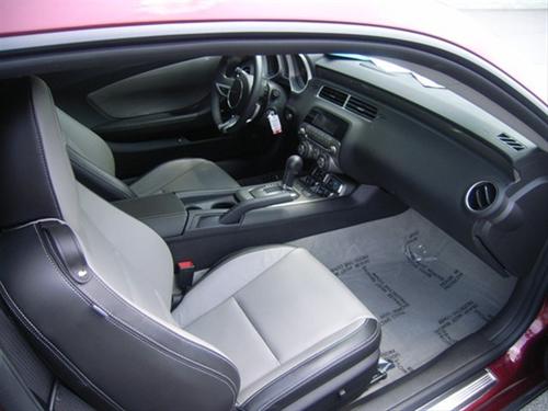 Chevrolet Camaro 2011 photo 2