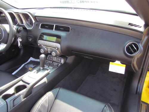 Chevrolet Camaro 2011 photo 3