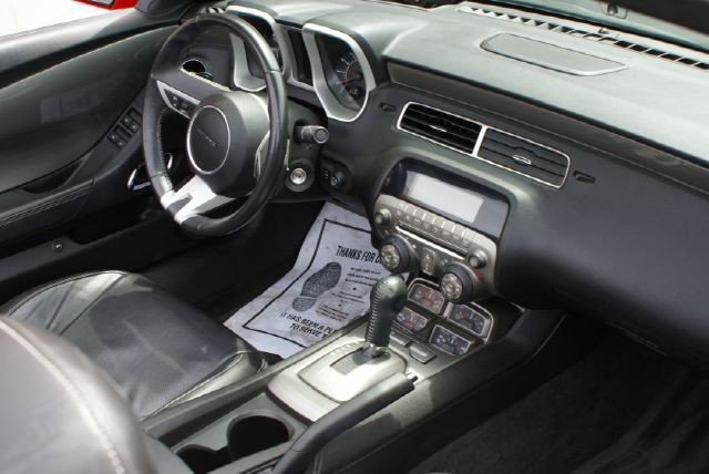 Chevrolet Camaro 2011 photo 3