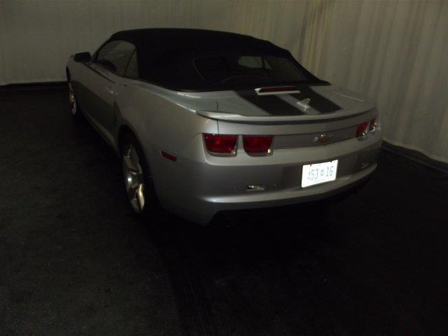 Chevrolet Camaro 2011 photo 3