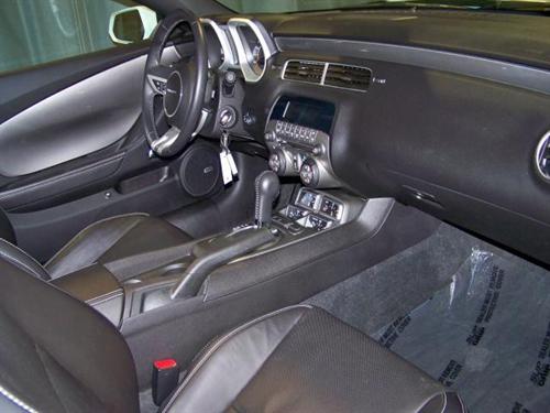 Chevrolet Camaro 2011 photo 2