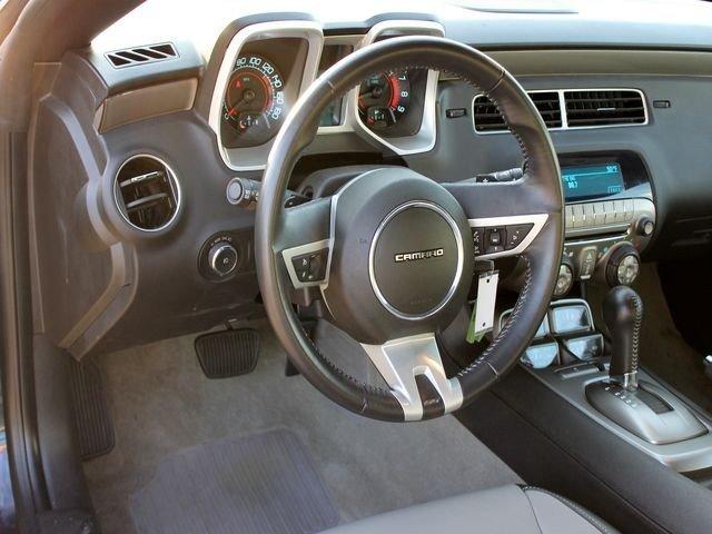 Chevrolet Camaro 2011 photo 2