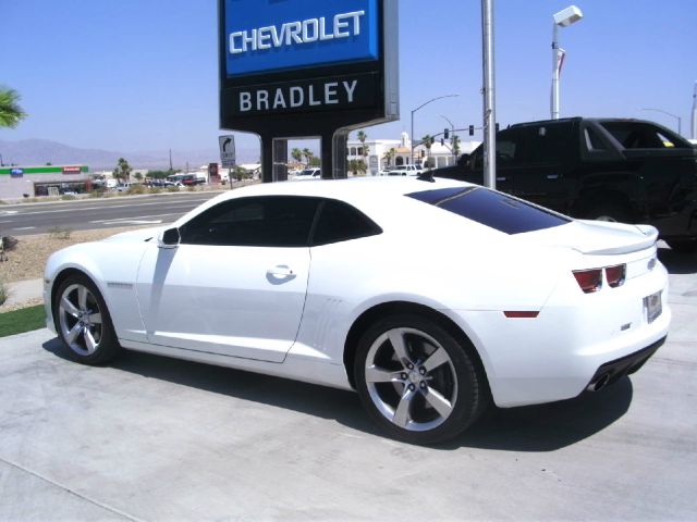 Chevrolet Camaro 2011 photo 3