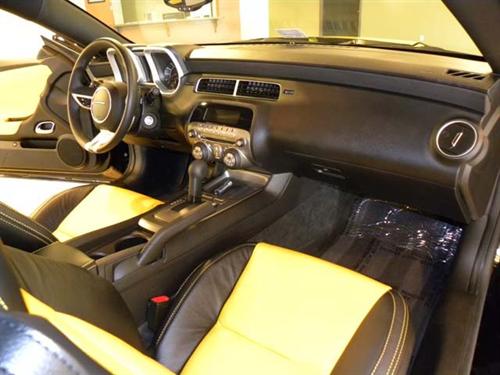 Chevrolet Camaro 2011 photo 2