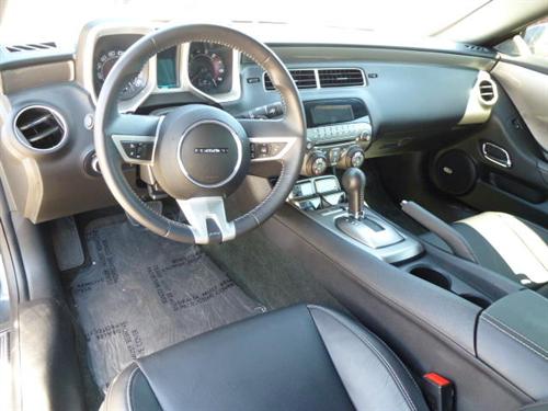Chevrolet Camaro 2011 photo 3