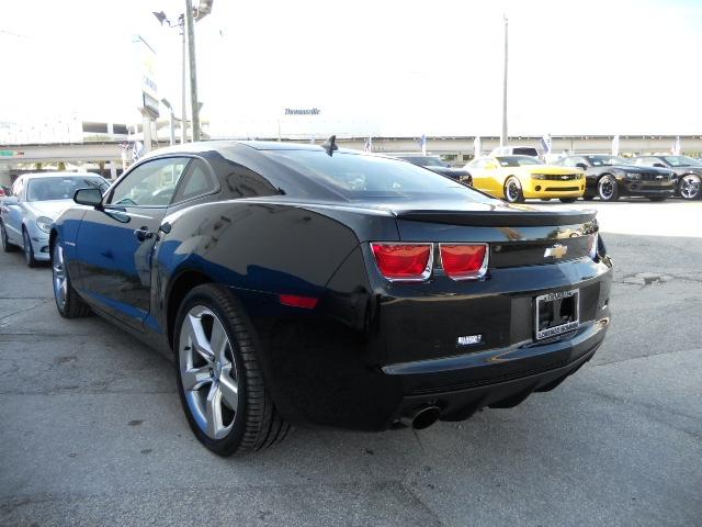 Chevrolet Camaro 2011 photo 2