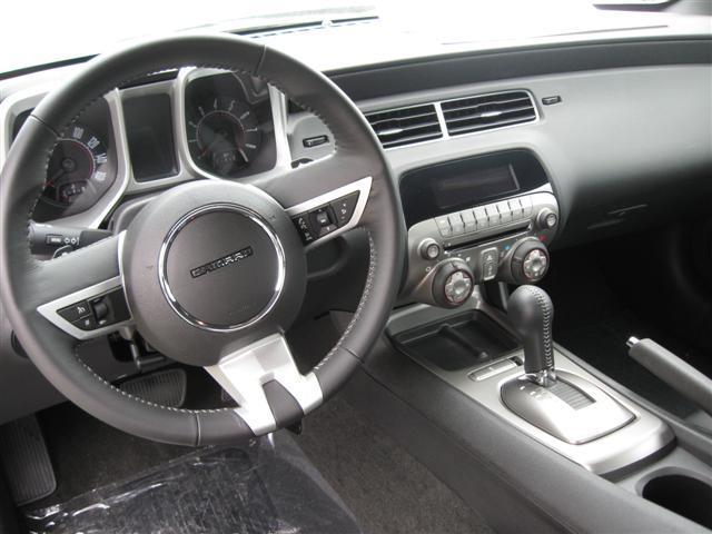 Chevrolet Camaro 2011 photo 3