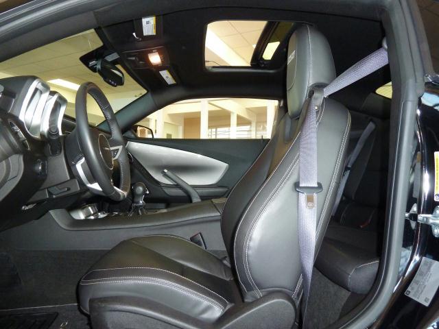 Chevrolet Camaro 2011 photo 3