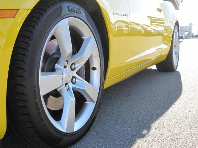 Chevrolet Camaro 2011 photo 3