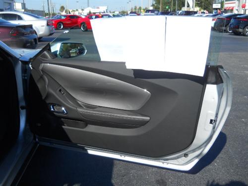 Chevrolet Camaro 2011 photo 3