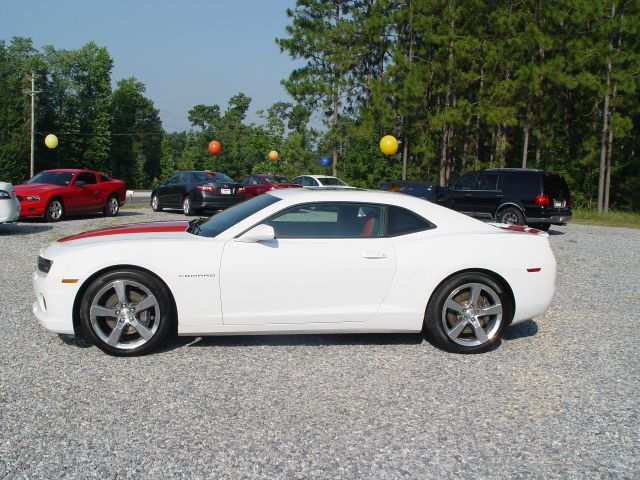 Chevrolet Camaro V6 4WD Limited W/3rd Row 4x4 SUV Coupe