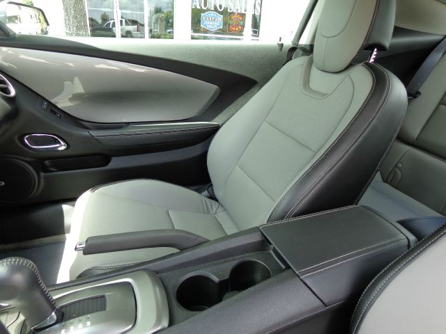 Chevrolet Camaro 2012 photo 16