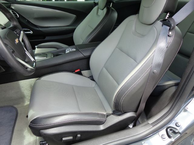 Chevrolet Camaro 2012 photo 19