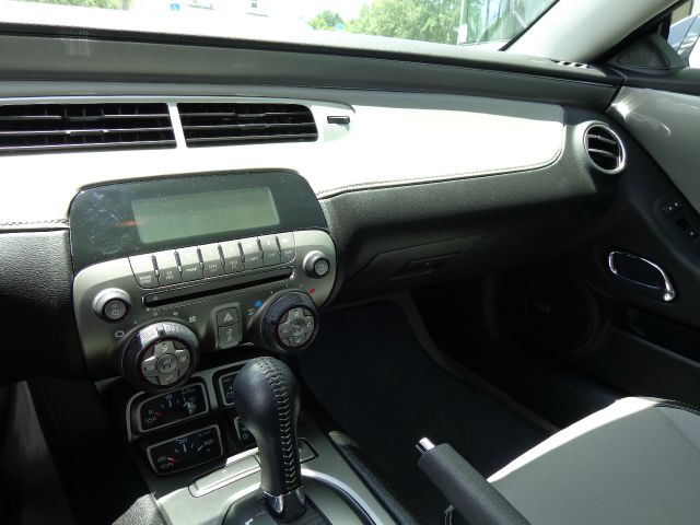 Chevrolet Camaro 2012 photo 21