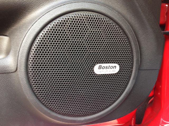 Chevrolet Camaro 2012 photo 13