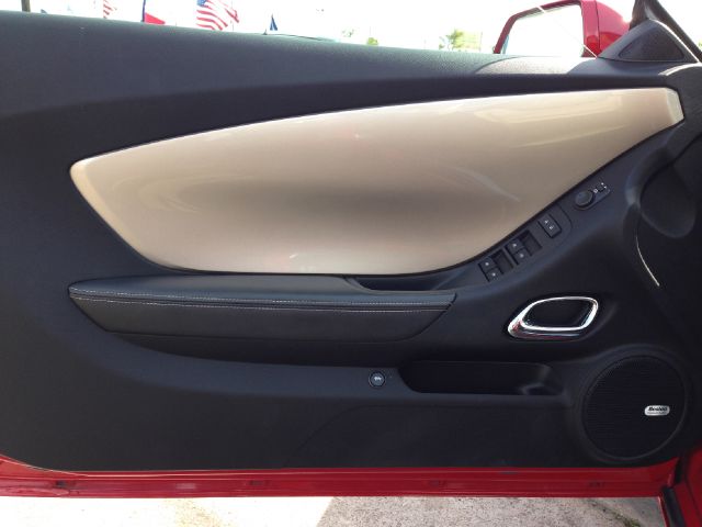 Chevrolet Camaro 2012 photo 14