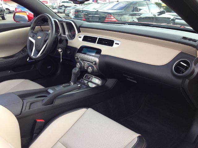Chevrolet Camaro 2012 photo 18